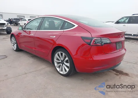 2019 Tesla Model 3 Long Range/Performance z USA, uszkodzony, nr VIN 5YJ3E1EB3KF389784